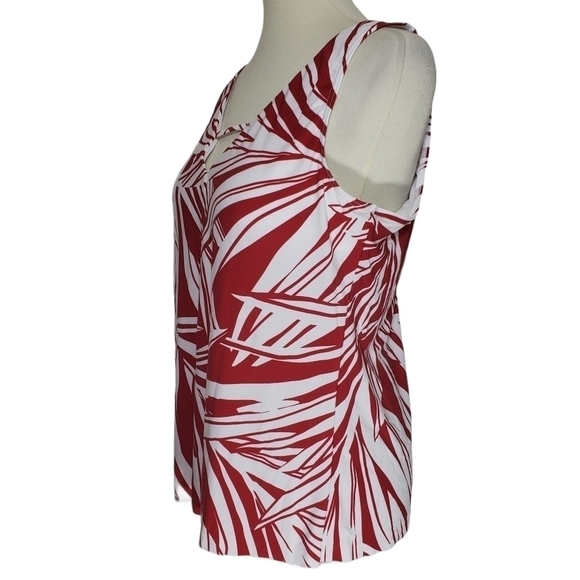 Dreamsuit Front Cut Out Sleeveless Floral Tankini - Picture 4 of 8